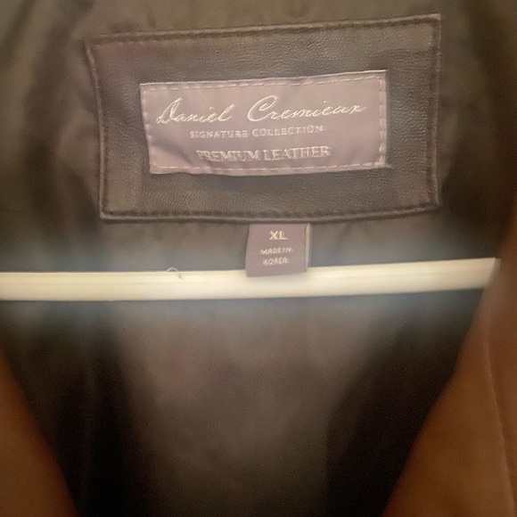 David Cremieux, premiere leather designers man’s lamb-skin jacket. - Picture 6 of 10